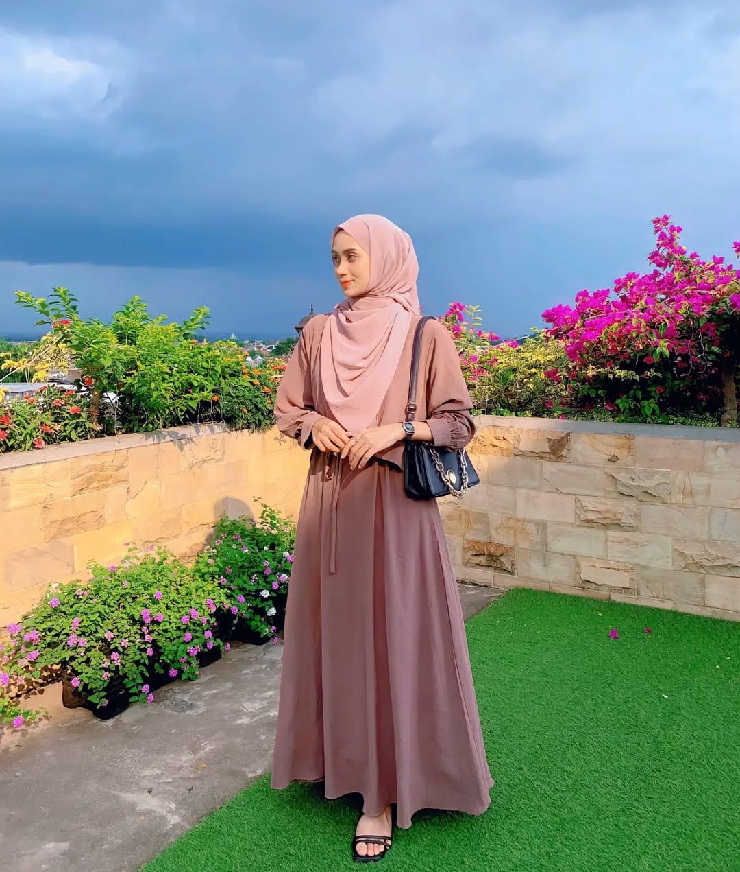 NEW SIMPLE ABAYA BURQA WITH SIDE POCKET AND BELT FREE SIZE